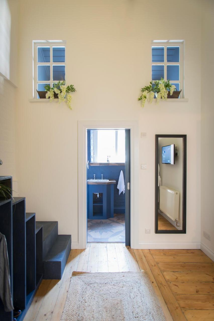 Apartamento Two Bare Feet Winchester Exterior foto