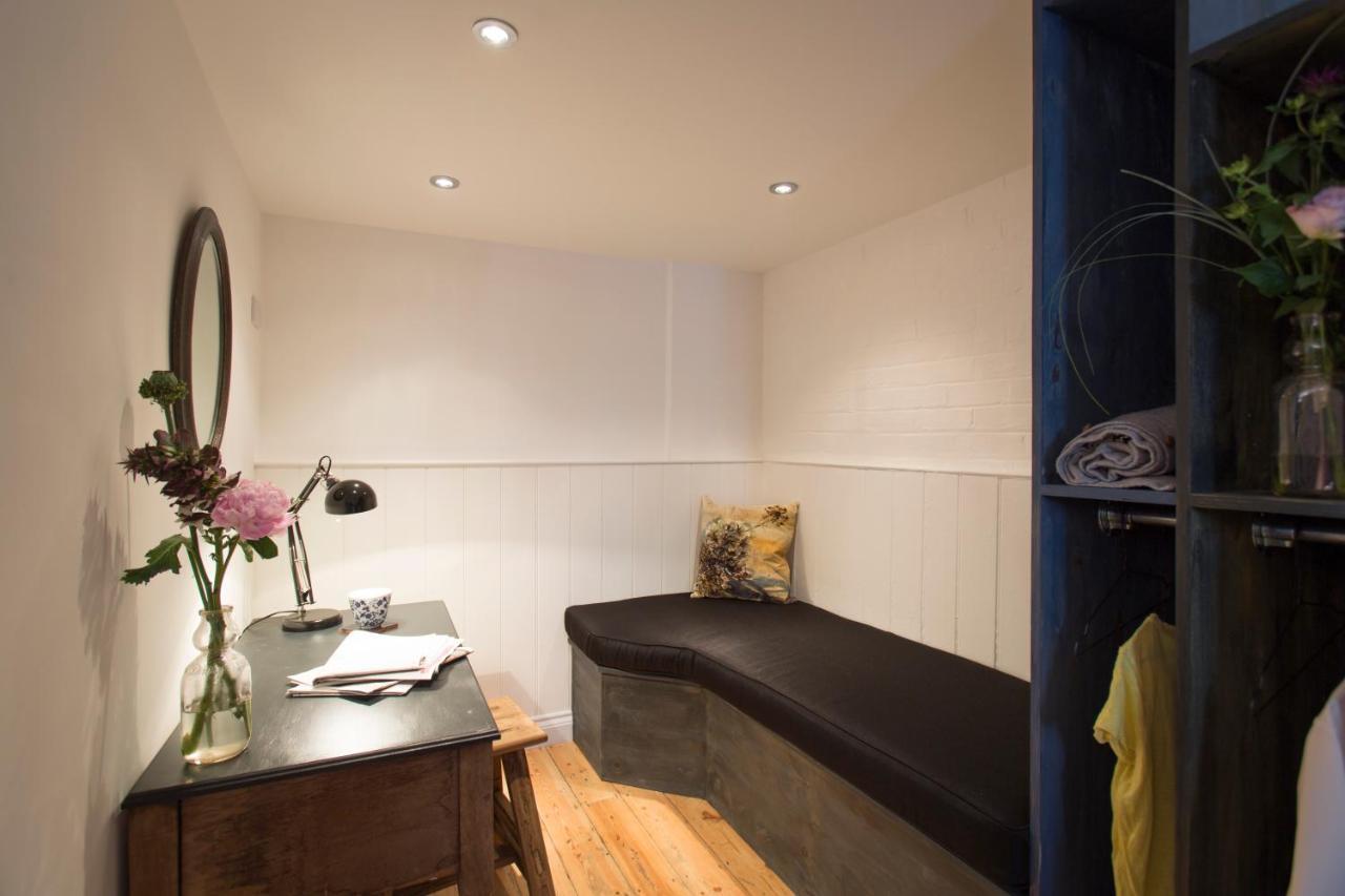 Apartamento Two Bare Feet Winchester Exterior foto